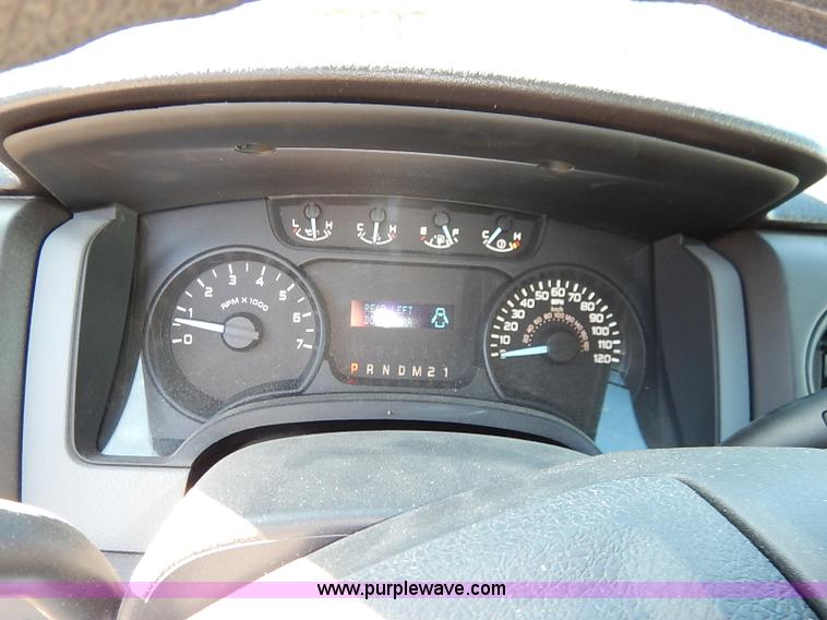 image for item I5246 2012 Ford F150 XL SuperCab pickup truck