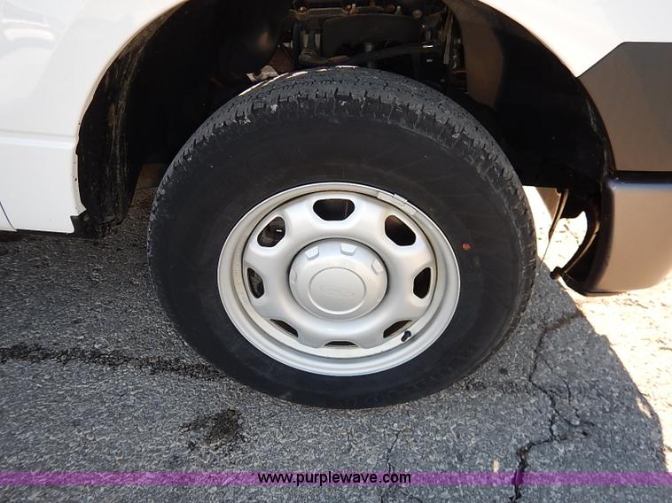 image for item I5246 2012 Ford F150 XL SuperCab pickup truck