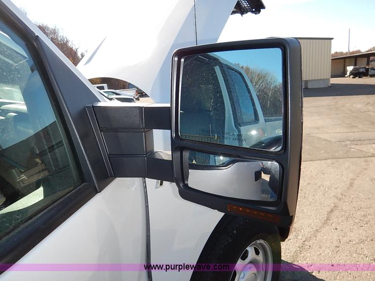 image for item I5246 2012 Ford F150 XL SuperCab pickup truck