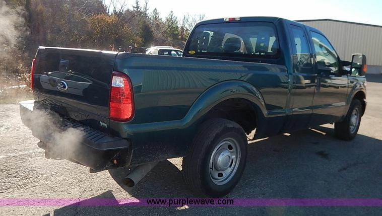 image for item I5248 2011 Ford F250 Super Duty XL pickup truck