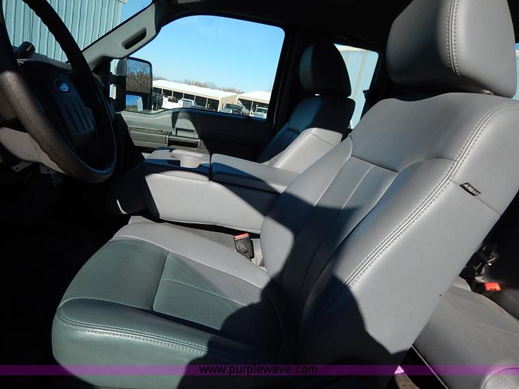 image for item I5248 2011 Ford F250 Super Duty XL pickup truck