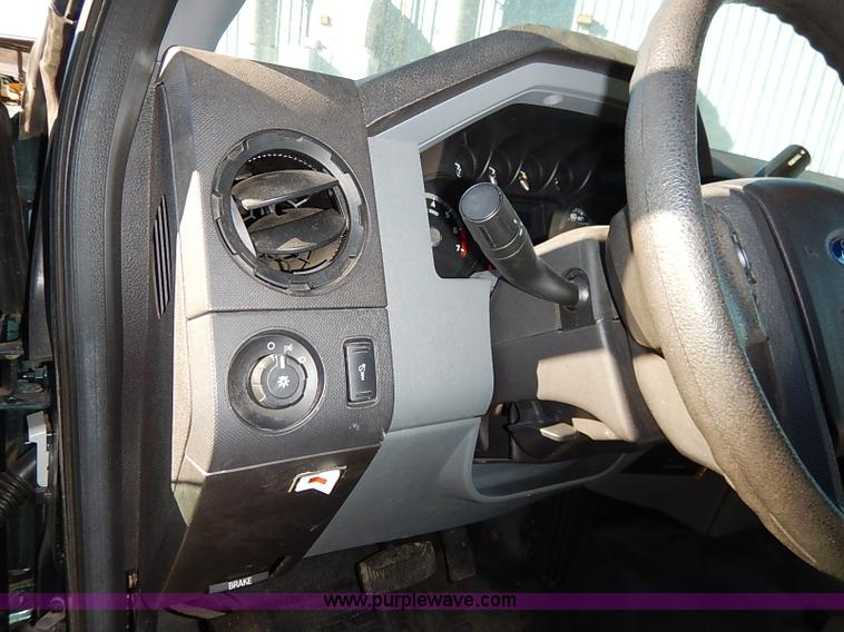 image for item I5248 2011 Ford F250 Super Duty XL pickup truck