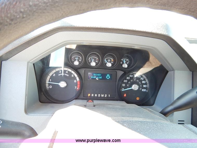 image for item I5248 2011 Ford F250 Super Duty XL pickup truck