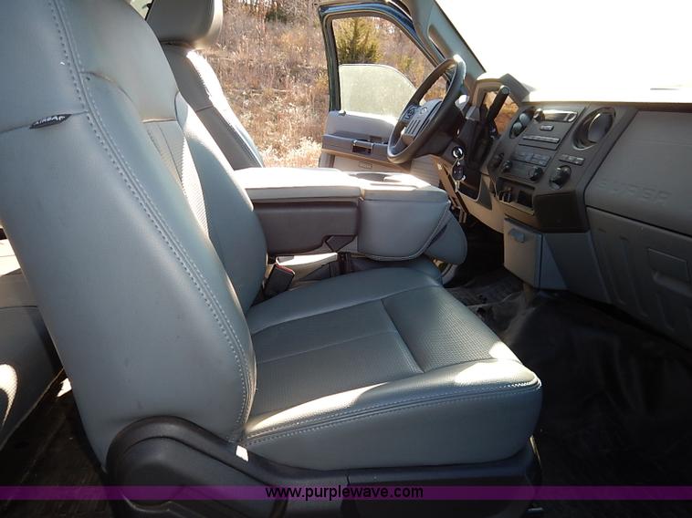 image for item I5248 2011 Ford F250 Super Duty XL pickup truck