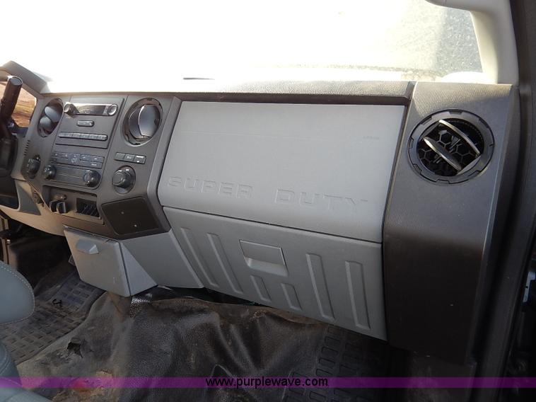image for item I5248 2011 Ford F250 Super Duty XL pickup truck