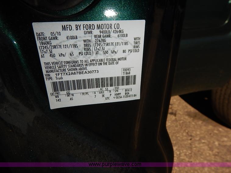 image for item I5248 2011 Ford F250 Super Duty XL pickup truck