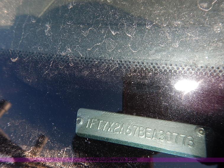 image for item I5248 2011 Ford F250 Super Duty XL pickup truck