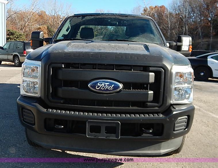 image for item I5249 2011 Ford F250 Super Duty XL SuperCab pickup truck