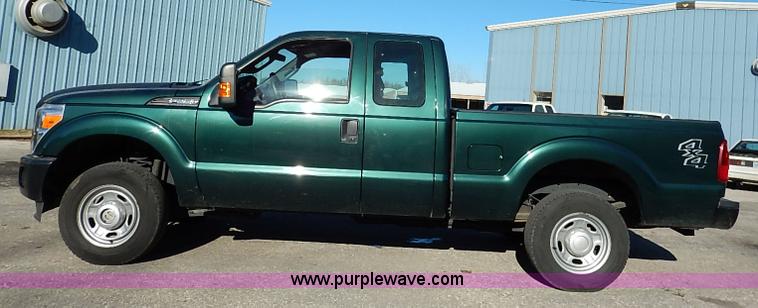 image for item I5249 2011 Ford F250 Super Duty XL SuperCab pickup truck