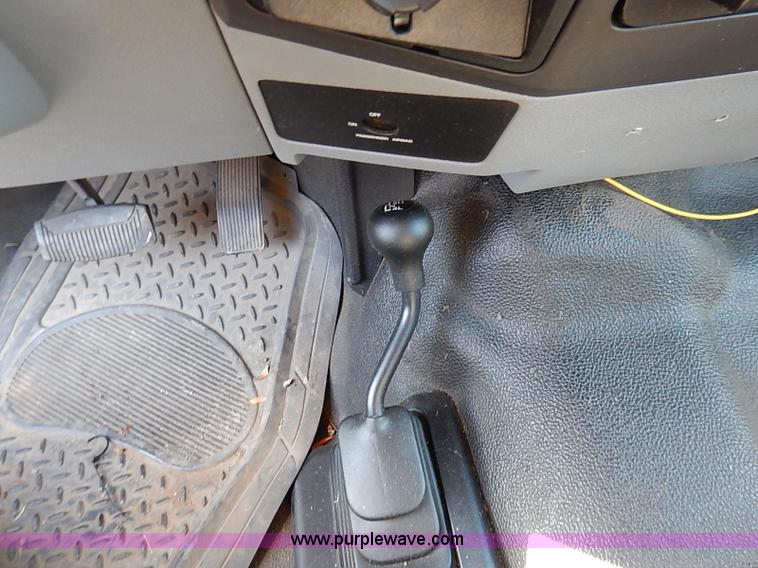 image for item I5249 2011 Ford F250 Super Duty XL SuperCab pickup truck