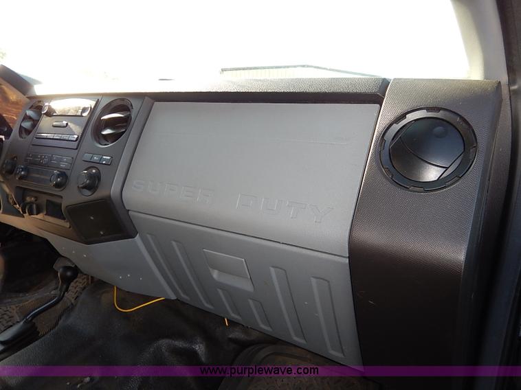 image for item I5249 2011 Ford F250 Super Duty XL SuperCab pickup truck