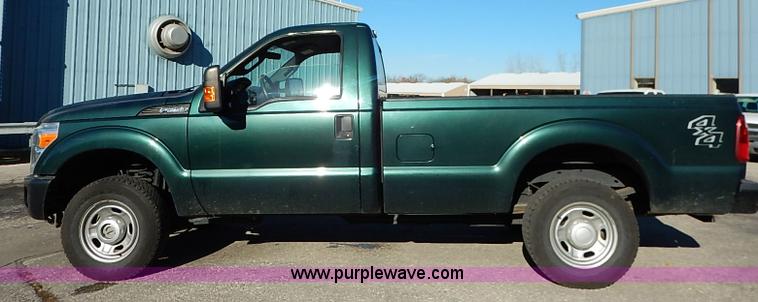 image for item I5250 2011 Ford F250 Super Duty XL pickup truck