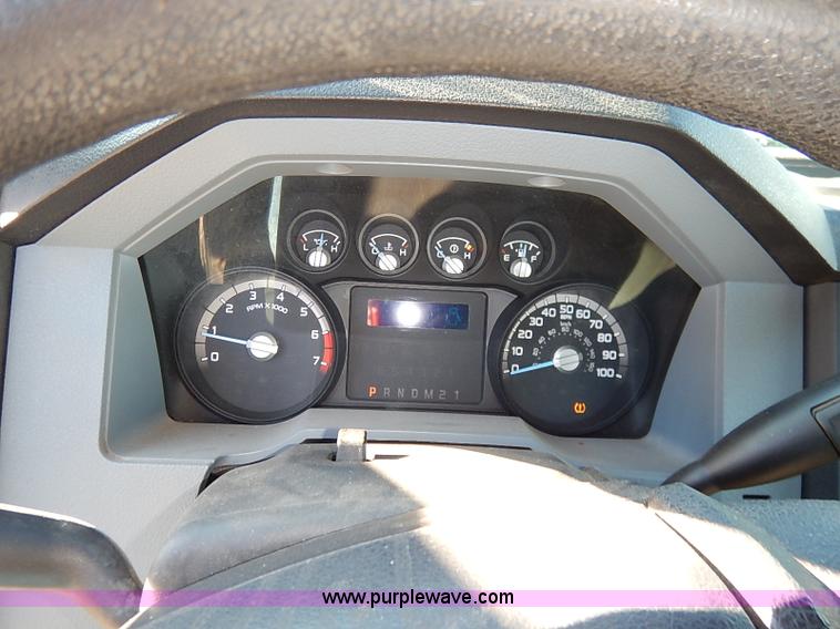 image for item I5250 2011 Ford F250 Super Duty XL pickup truck