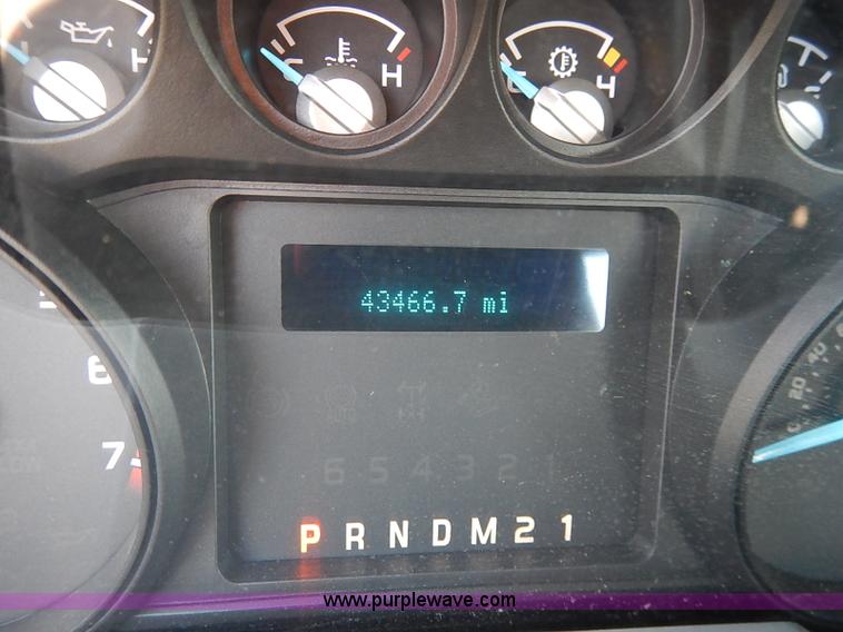 image for item I5250 2011 Ford F250 Super Duty XL pickup truck