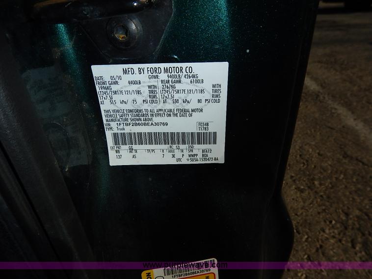 image for item I5250 2011 Ford F250 Super Duty XL pickup truck