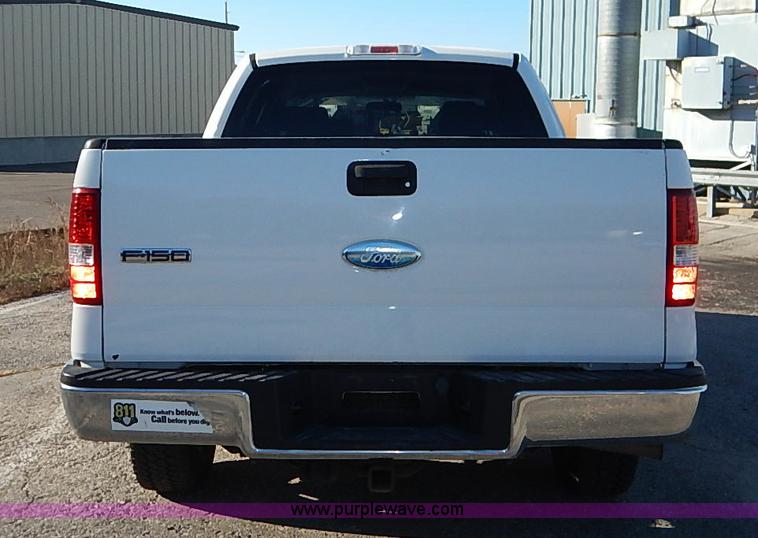 image for item I5251 2006 Ford F150 XLT SuperCrew pickup truck