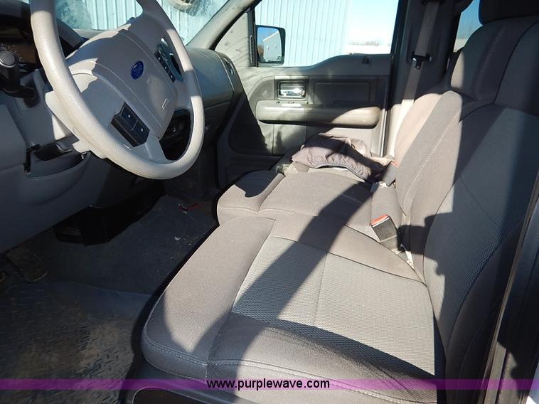 image for item I5251 2006 Ford F150 XLT SuperCrew pickup truck