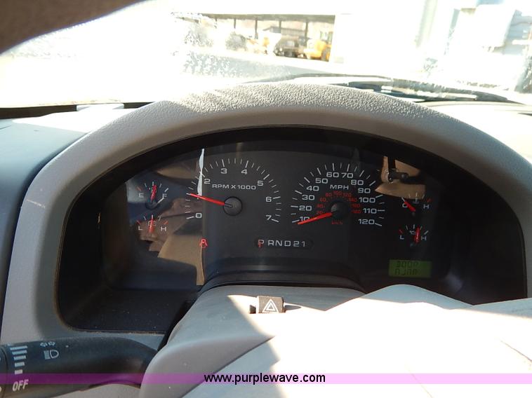 image for item I5251 2006 Ford F150 XLT SuperCrew pickup truck