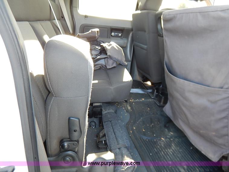 image for item I5251 2006 Ford F150 XLT SuperCrew pickup truck