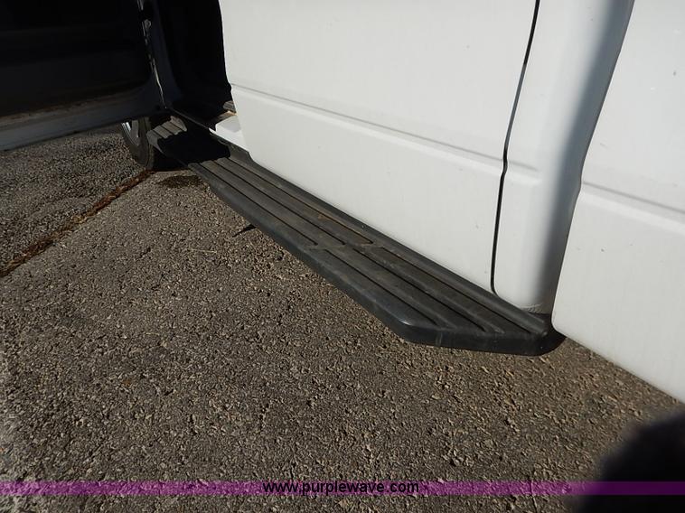 image for item I5251 2006 Ford F150 XLT SuperCrew pickup truck