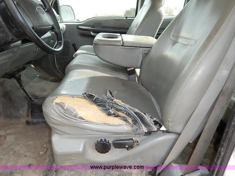 image for item I5269 2005 Ford F250 Super Duty XL SuperCab pickup truck