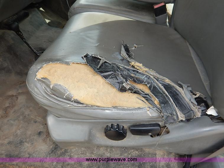 image for item I5269 2005 Ford F250 Super Duty XL SuperCab pickup truck