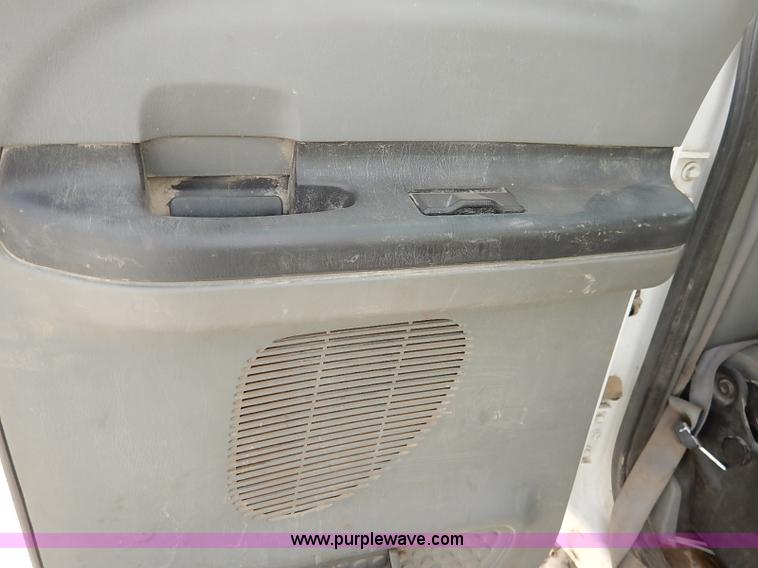 image for item I5269 2005 Ford F250 Super Duty XL SuperCab pickup truck