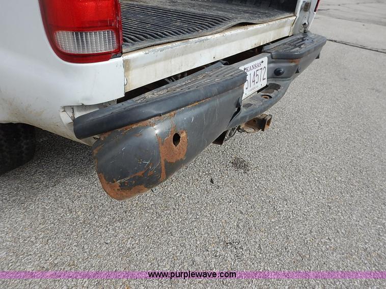 image for item I5269 2005 Ford F250 Super Duty XL SuperCab pickup truck