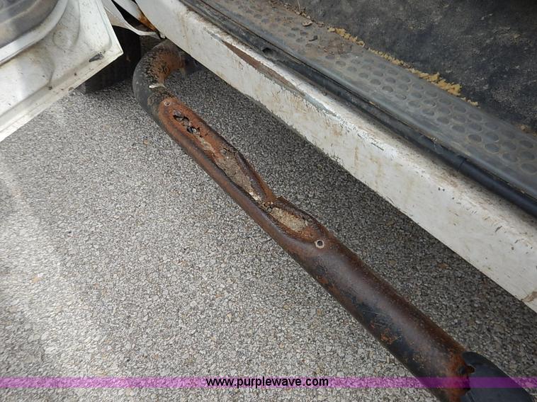 image for item I5269 2005 Ford F250 Super Duty XL SuperCab pickup truck