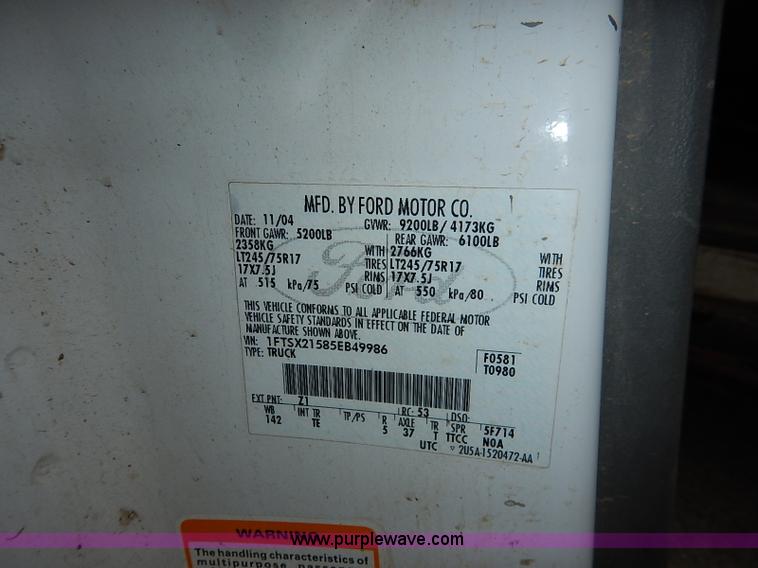 image for item I5269 2005 Ford F250 Super Duty XL SuperCab pickup truck