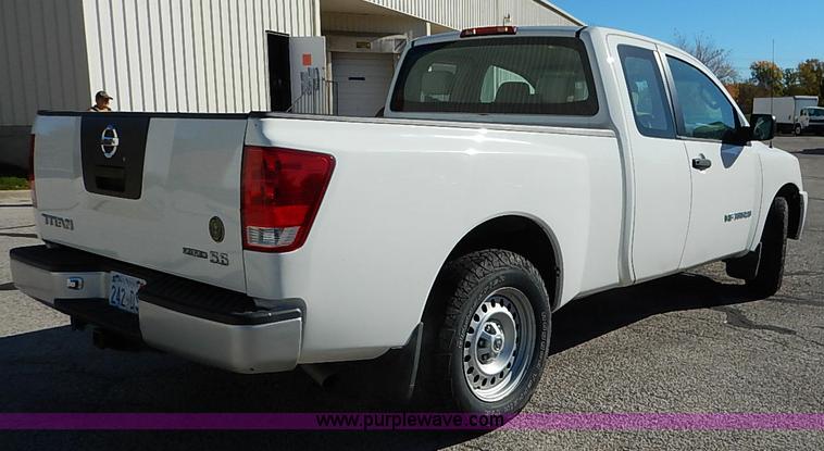 image for item I5305 2009 Nissan Titan pickup truck