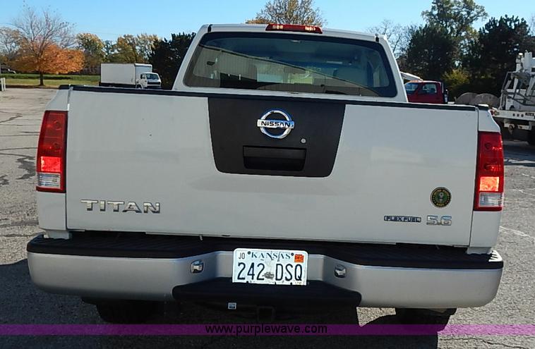 image for item I5305 2009 Nissan Titan pickup truck