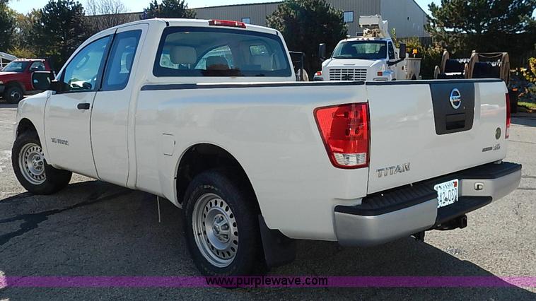 image for item I5305 2009 Nissan Titan pickup truck
