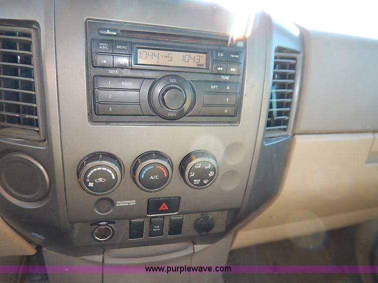 image for item I5305 2009 Nissan Titan pickup truck