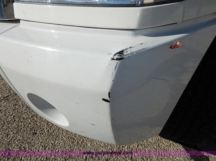 image for item I5305 2009 Nissan Titan pickup truck