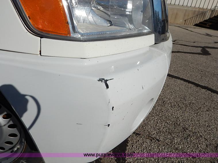 image for item I5305 2009 Nissan Titan pickup truck