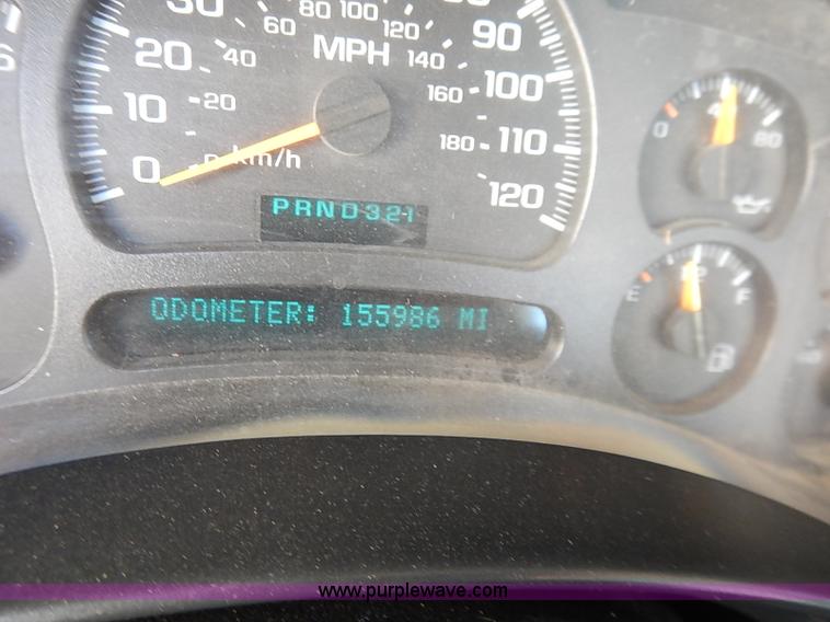 image for item I5306 2003 Chevrolet Silverado 1500 pickup truck