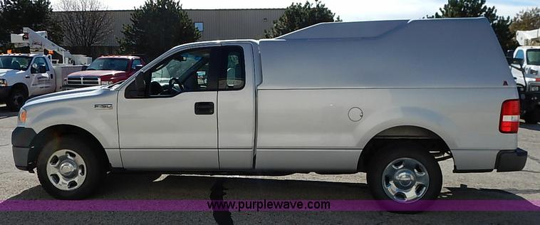 image for item I5315 2006 Ford F150 XL pickup truck