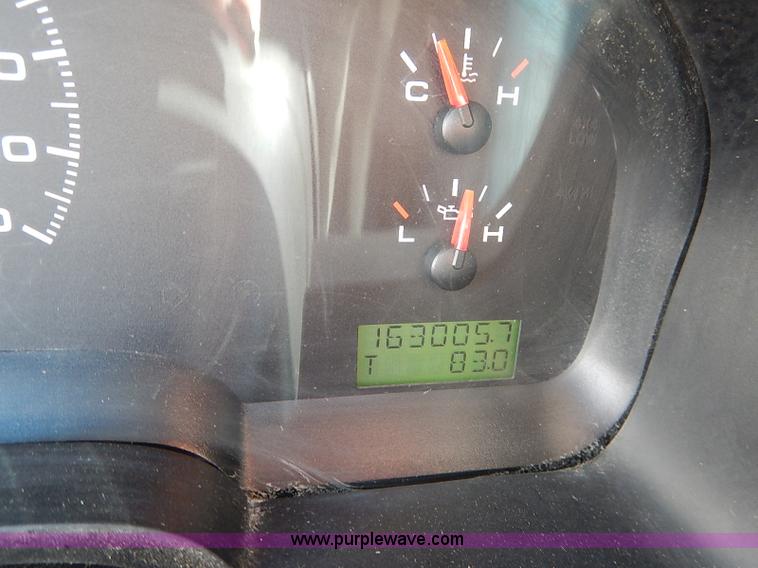 image for item I5315 2006 Ford F150 XL pickup truck