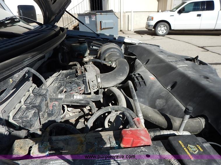 image for item I5315 2006 Ford F150 XL pickup truck