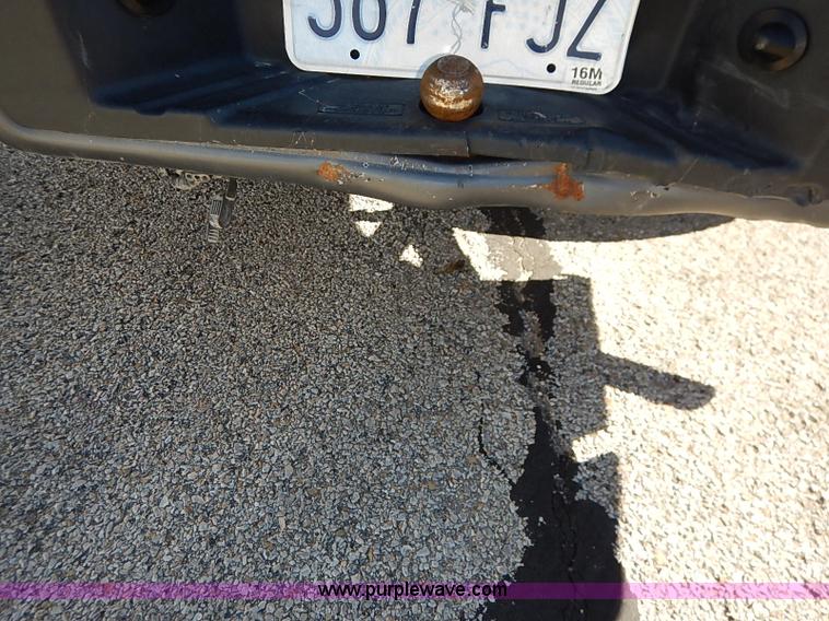 image for item I5315 2006 Ford F150 XL pickup truck