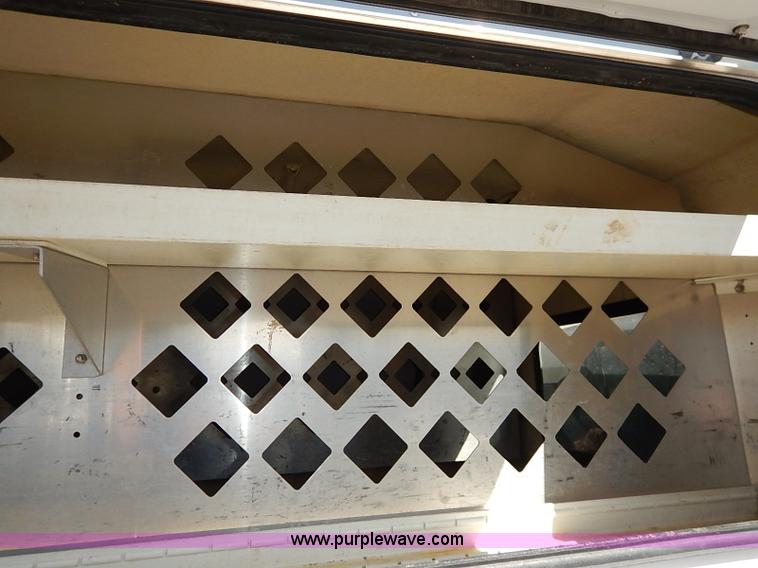 image for item I5316 2004 Ford F150 XL SuperCab pickup truck