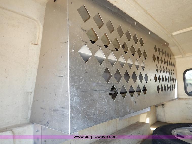 image for item I5316 2004 Ford F150 XL SuperCab pickup truck