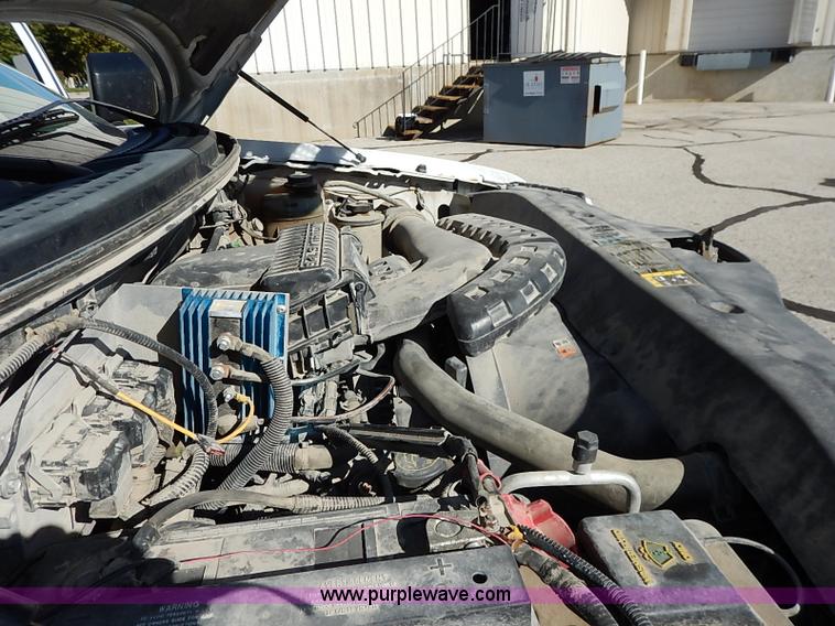 image for item I5319 2004 Ford F150 XL SuperCab pickup truck