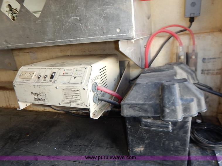 image for item I5319 2004 Ford F150 XL SuperCab pickup truck