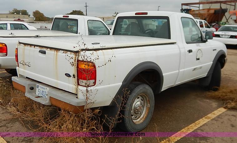 image for item I5325 1999 Ford Ranger pickup truck