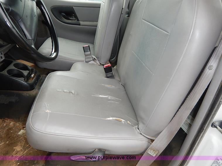 image for item I5325 1999 Ford Ranger pickup truck