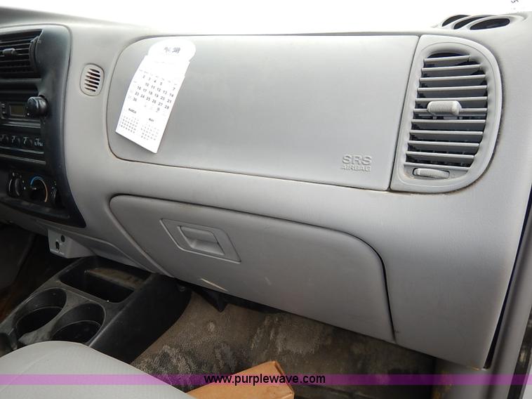 image for item I5325 1999 Ford Ranger pickup truck