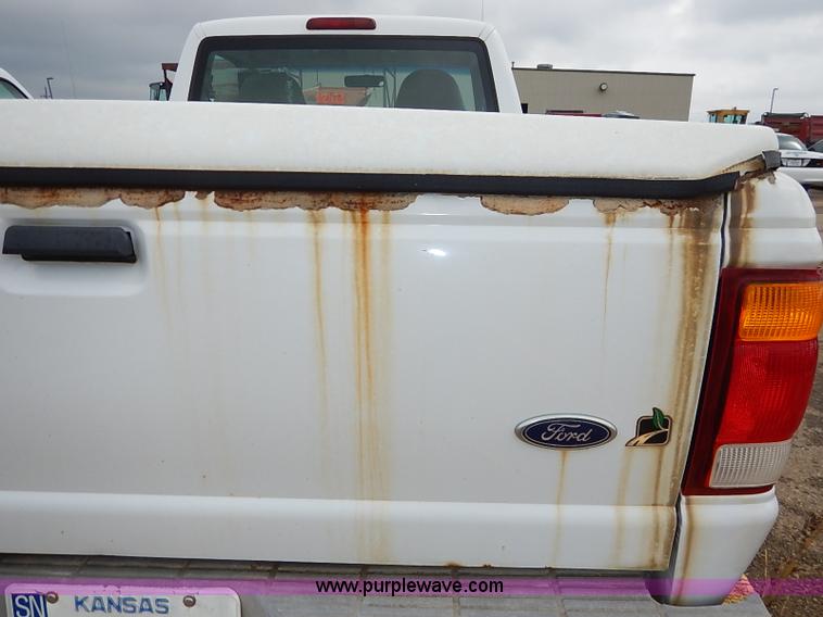 image for item I5325 1999 Ford Ranger pickup truck