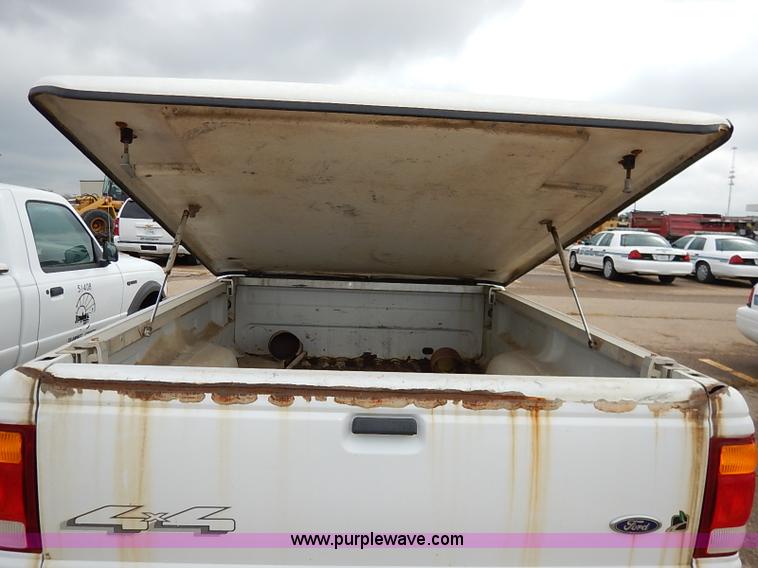 image for item I5325 1999 Ford Ranger pickup truck